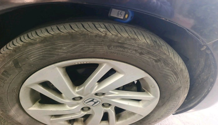 2015 Honda Jazz 1.2L I-VTEC V AT, Petrol, Automatic, 69,397 km, tyre