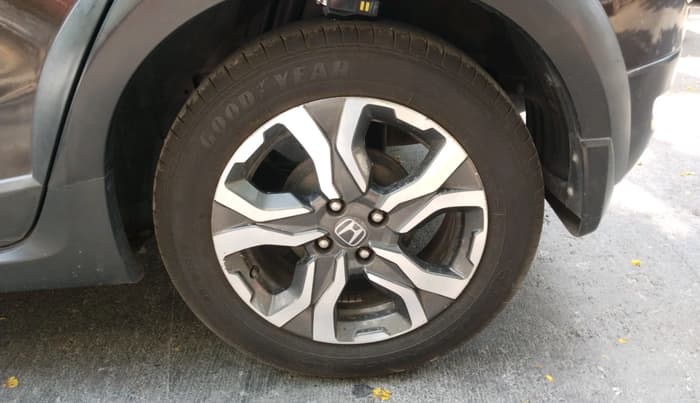 2017 Honda WR-V 1.2L I-VTEC VX MT, Petrol, Manual, 99,504 km, tyre