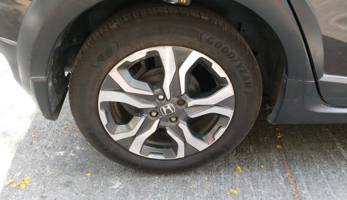 2017 Honda WR-V 1.2L I-VTEC VX MT, Petrol, Manual, 99,504 km, tyre