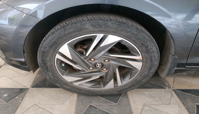 2021 Hyundai NEW I20 ASTA (O) 1.2 MT, Petrol, Manual, 71,985 km, tyre