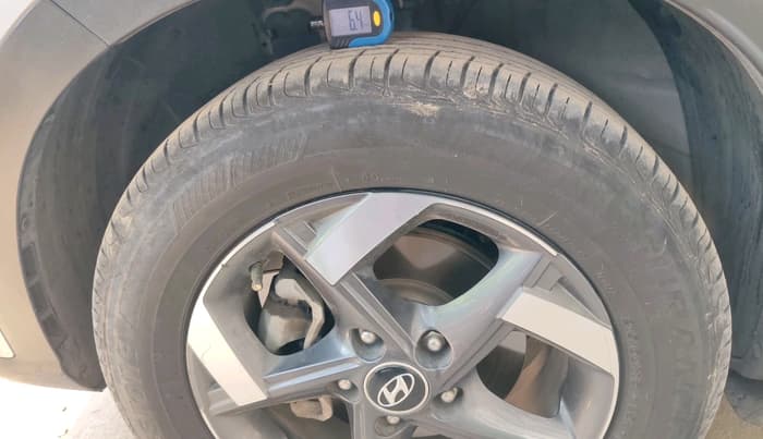 2021 Hyundai VENUE SX 1.0 TURBO, Petrol, Manual, 86,565 km, tyre
