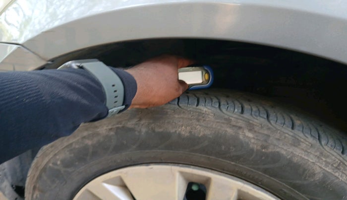 2013 Maruti Swift VDI, Diesel, Manual, 1,10,807 km, tyre