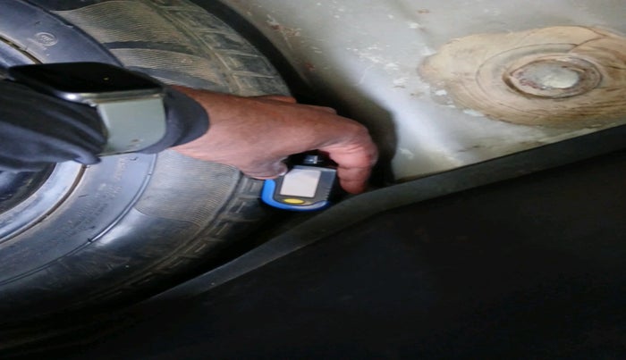 2013 Maruti Swift VDI, Diesel, Manual, 1,10,807 km, tyre