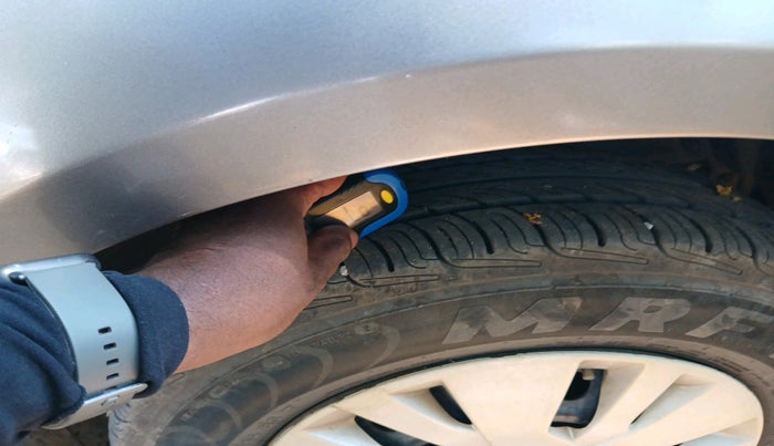 2013 Maruti Swift VDI, Diesel, Manual, 1,10,807 km, tyre