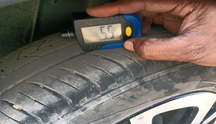 2023 Nissan MAGNITE XV PREMIUM, Petrol, Manual, 21,320 km, tyre