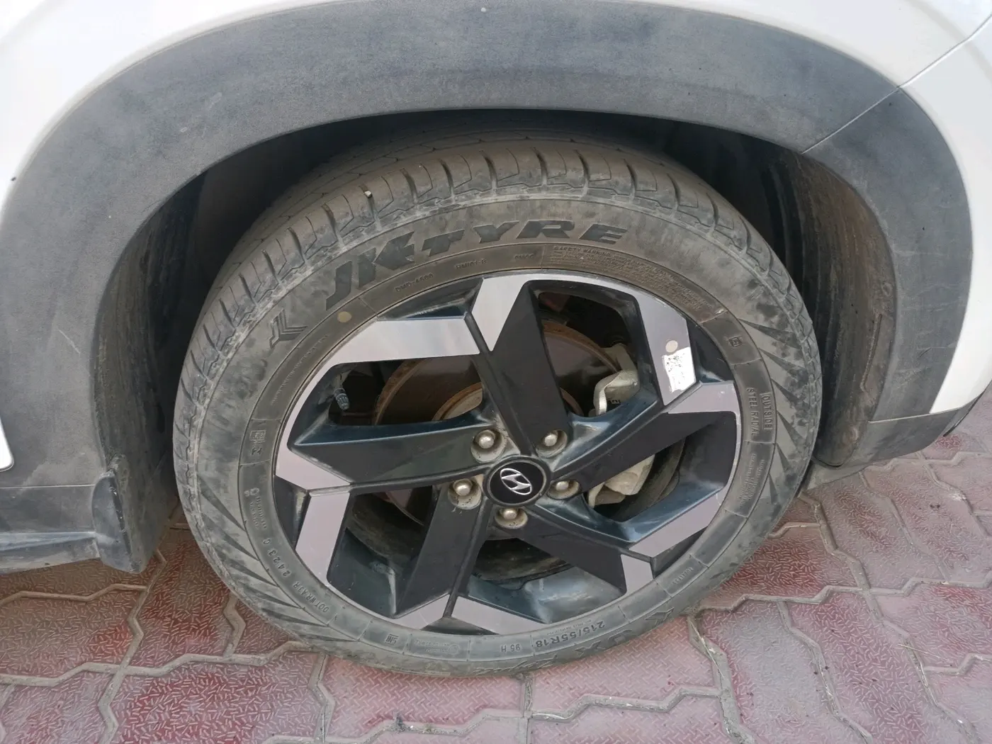 2023 Hyundai ALCAZAR PLATINUM(O) 6STR 1.5 AT, Diesel, Automatic, 18,092 km, tyre