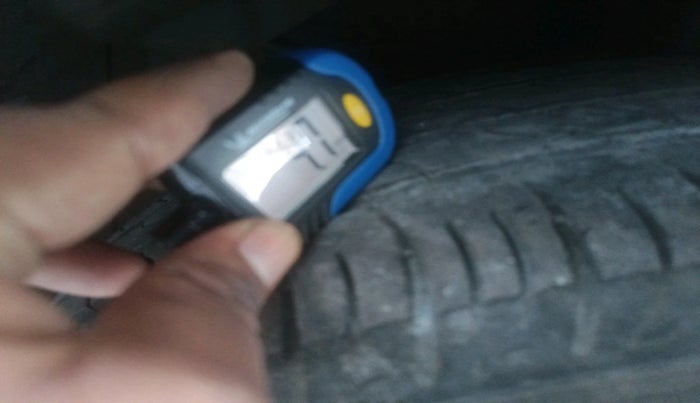 2023 Maruti BREZZA LXI SMART HYBRID, Petrol, Manual, 43,182 km, tyre