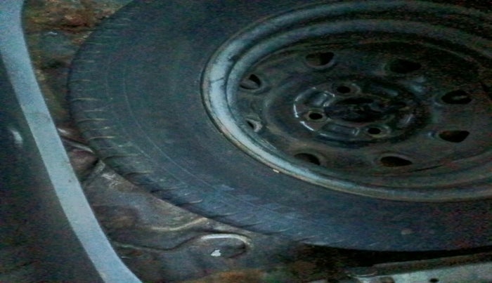 2007 Hyundai Santro Xing GL, Petrol, Manual, 1,78,527 km, tyre