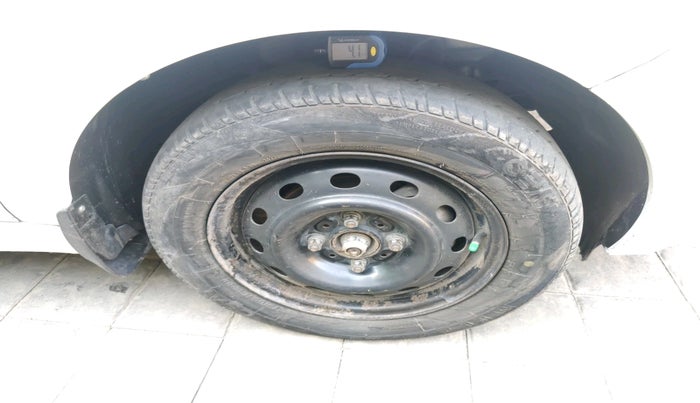 2017 Tata TIGOR XT PETROL, CNG, Manual, 1,61,842 km, tyre