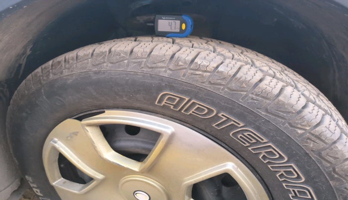 2017 Mahindra XUV500 W6, Diesel, Manual, 60,560 km, tyre