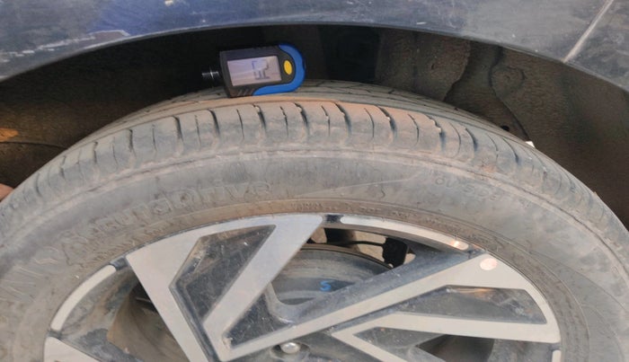 2023 Hyundai NEW I20 ASTA (O) 1.2 MT, Petrol, Manual, 10,468 km, tyre