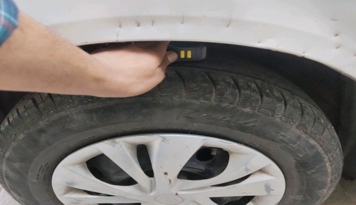 2013 Honda Brio S MT, Petrol, Manual, 56,529 km, tyre