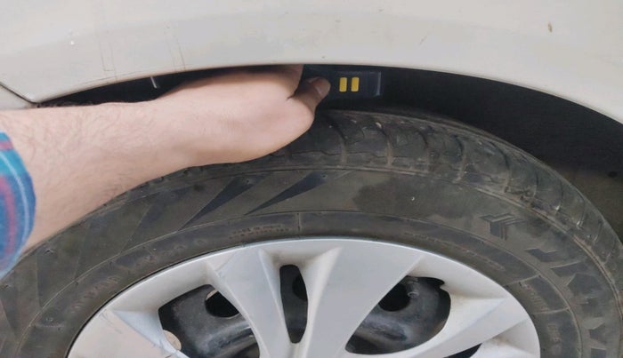 2013 Honda Brio S MT, Petrol, Manual, 56,529 km, tyre