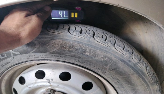 2011 Hyundai i10 ERA 1.1, Petrol, Manual, 82,069 km, tyre