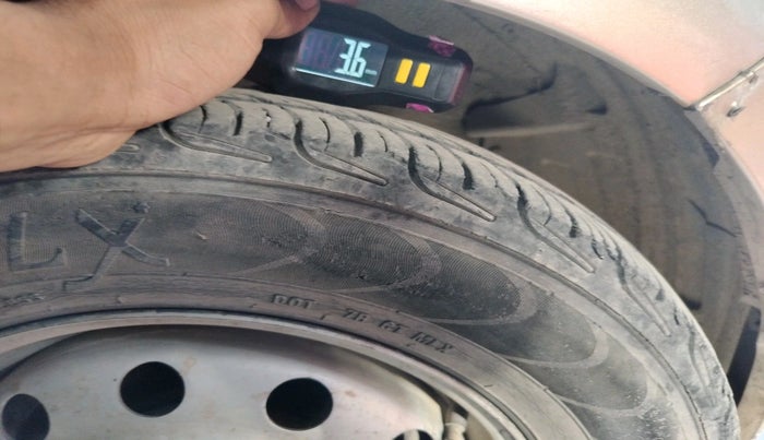 2011 Hyundai i10 ERA 1.1, Petrol, Manual, 82,069 km, tyre