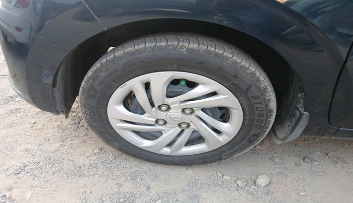 2022 Hyundai AURA S 1.2 CNG, CNG, Manual, 69,724 km, tyre