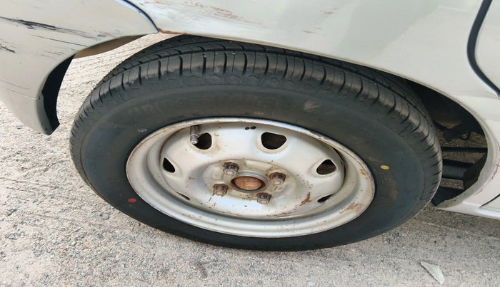 2013 Maruti Alto K10 VXI, Petrol, Manual, 66,668 km, tyre