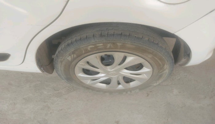 2018 Maruti Swift VDI, Diesel, Manual, 1,07,826 km, tyre