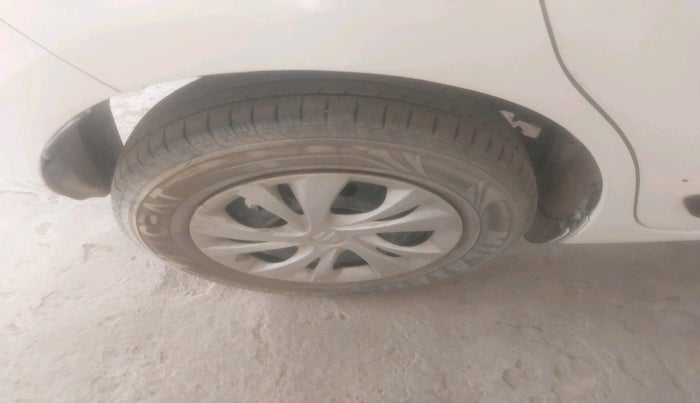 2018 Maruti Swift VDI, Diesel, Manual, 1,07,826 km, tyre