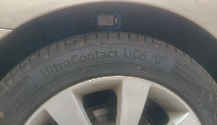 2012 Hyundai Verna FLUIDIC 1.6 CRDI SX, Diesel, Manual, 1,44,459 km, tyre