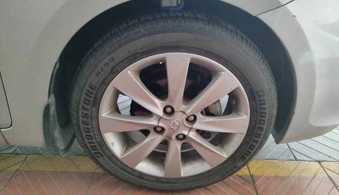 2012 Hyundai Verna FLUIDIC 1.6 VTVT SX, Petrol, Manual, 48,202 km, tyre
