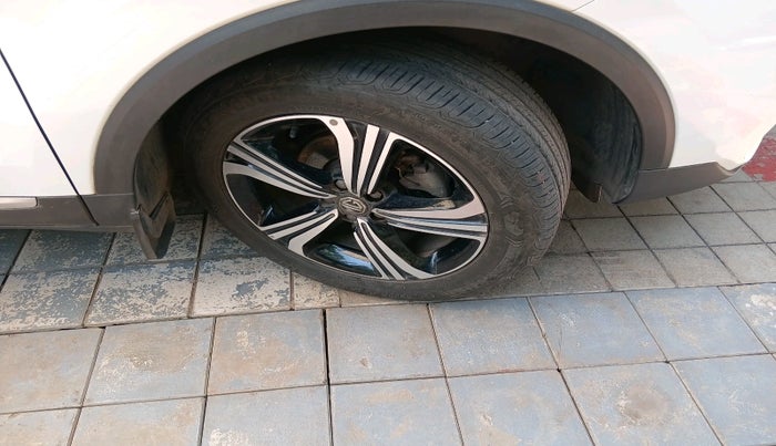 2022 MG ASTOR SHARP 1.5 CVT, Petrol, Automatic, 26,946 km, tyre