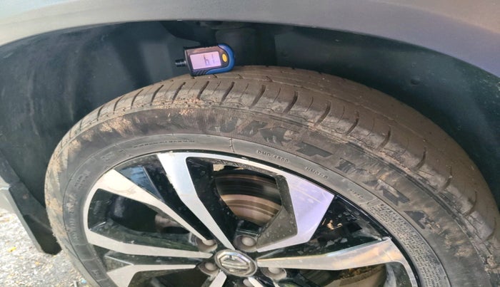 2023 MG HECTOR PLUS SHARP PRO 2.0 TURBO DIESEL 7 STR, Diesel, Manual, 76,049 km, tyre