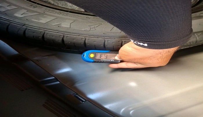 2025 KIA SONET 	 HTX 1.0 TURBO DCT, Petrol, Automatic, 943 km, tyre