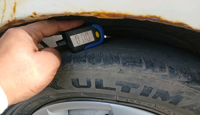 2014 Hyundai Santro Xing GLS, CNG, Manual, 97,926 km, tyre