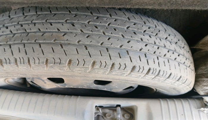 2014 Hyundai Santro Xing GLS, CNG, Manual, 97,926 km, tyre