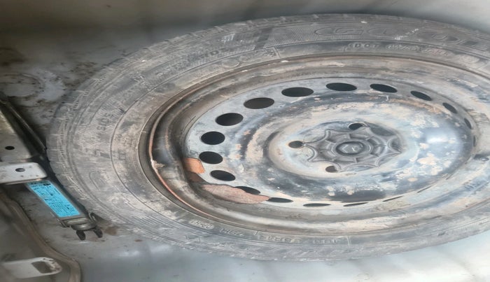 2017 Hyundai Grand i10 SPORTZ U2 1.2 CRDI, Diesel, Manual, 93,629 km, tyre