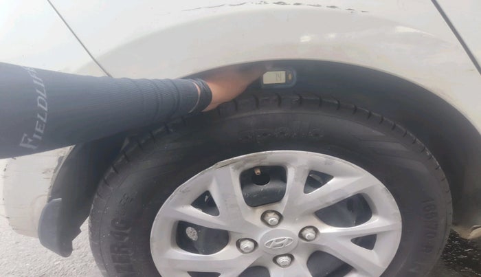 2017 Hyundai Grand i10 SPORTZ U2 1.2 CRDI, Diesel, Manual, 93,629 km, tyre