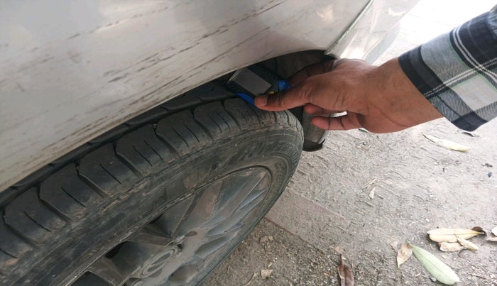 2012 Honda City 1.5L I-VTEC CORPORATE MT, Petrol, Manual, 1,41,832 km, tyre