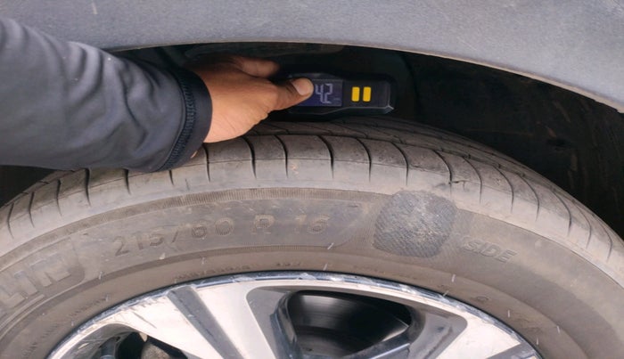 2022 Tata NEXON EV XZ PLUS LUX, Electric, Automatic, 88,258 km, tyre