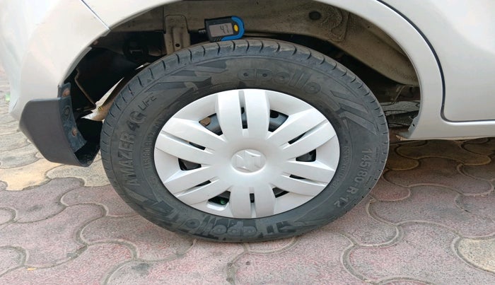 2012 Maruti Alto LXI CNG, CNG, Manual, 70,002 km, tyre