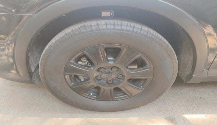 2014 Audi Q3 2.0 TDI QUATTRO, Diesel, Automatic, 76,129 km, tyre