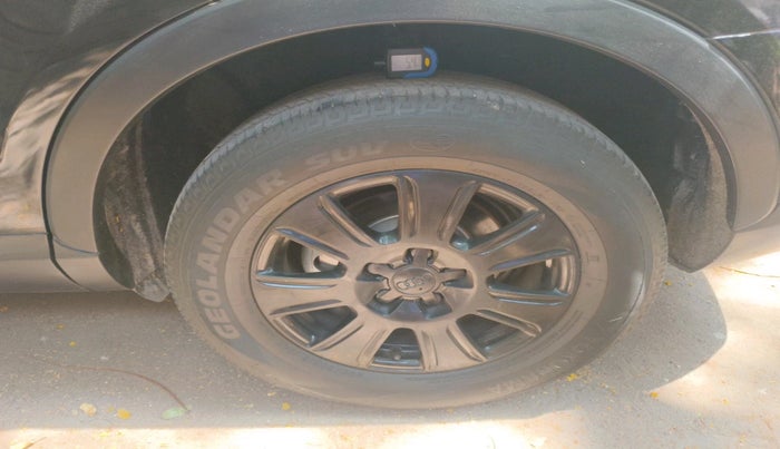 2014 Audi Q3 2.0 TDI QUATTRO, Diesel, Automatic, 76,129 km, tyre