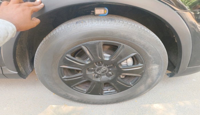 2014 Audi Q3 2.0 TDI QUATTRO, Diesel, Automatic, 76,129 km, tyre