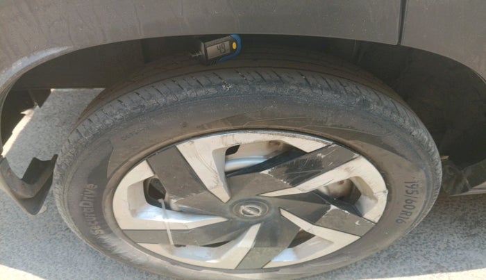 2022 Nissan MAGNITE XE, Petrol, Manual, 47,597 km, tyre