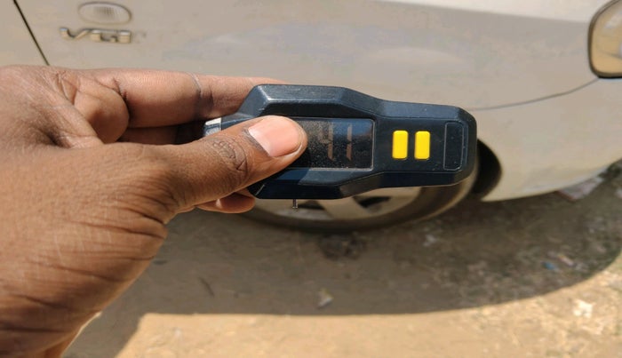 2012 Chevrolet Aveo LS 1.4, Petrol, Manual, 83,627 km, tyre