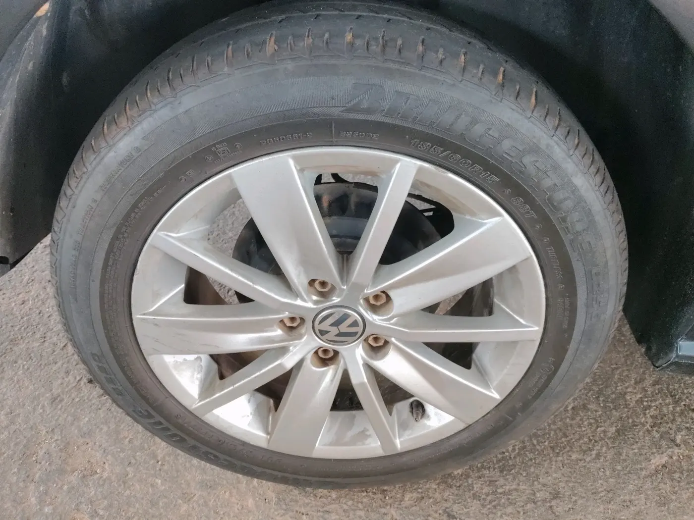2017 Volkswagen Polo HIGHLINE1.2L, Petrol, Manual, 83,856 km, tyre