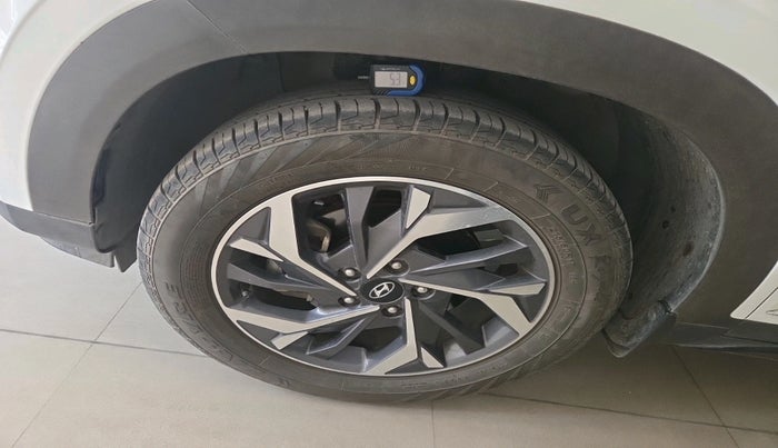 2022 Hyundai Creta SX (O) 1.4 TURBO DCT, Petrol, Automatic, 27,034 km, tyre