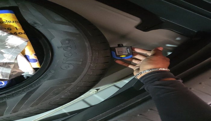 2022 Hyundai Creta SX (O) 1.4 TURBO DCT, Petrol, Automatic, 27,034 km, tyre