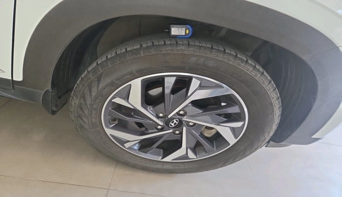 2022 Hyundai Creta SX (O) 1.4 TURBO DCT, Petrol, Automatic, 27,034 km, tyre