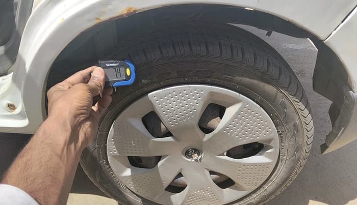 2017 Maruti Alto K10 VXI, Petrol, Manual, 77,176 km, tyre