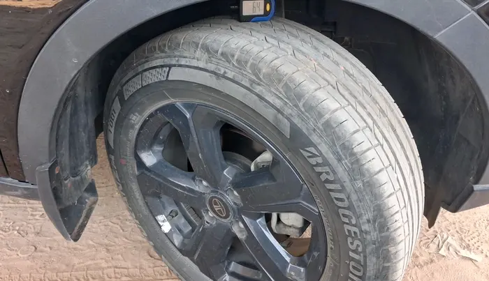 2022 Tata NEXON XZA PLUS PETROL DARK EDITION, Petrol, Automatic, 16,414 km, tyre