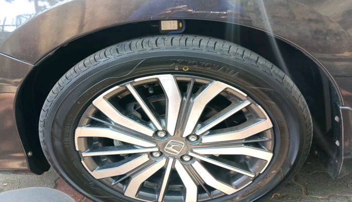 2018 Honda City 1.5L I-VTEC ZX CVT, Petrol, Automatic, 1,05,384 km, tyre