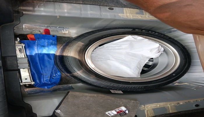 2018 Honda City 1.5L I-VTEC ZX CVT, Petrol, Automatic, 1,05,384 km, tyre