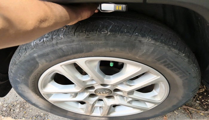 2018 Jeep Compass LIMITED 2.0 DIESEL, Diesel, Manual, 1,01,319 km, tyre