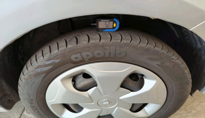 2020 Tata Tiago XT PETROL, Petrol, Manual, 49,893 km, tyre